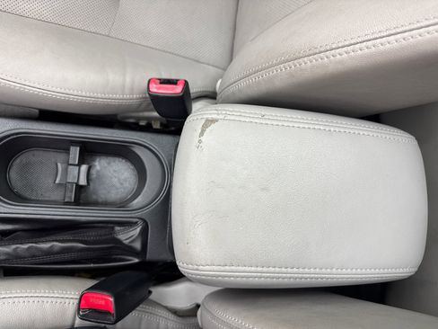 Used 2016 Subaru Forester 2.5i Limited image 32