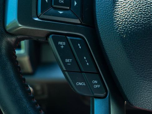 Used 2018 Ford F150 Lariat w/ Equipment Group 502A Luxury AWD/4WD image 16