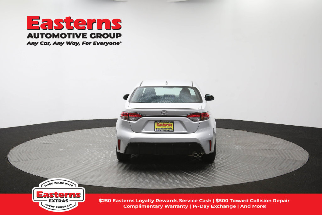 Used 2025 Toyota Corolla SE FWD image 38