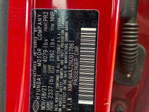 Used 2022 Hyundai Elantra Limited FWD image 16