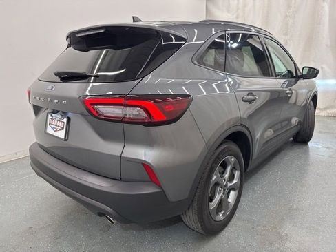 Used 2025 Ford Escape ST-Line FWD image 8