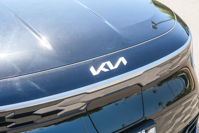 Used 2025 Kia Niro Wave FWD image 12