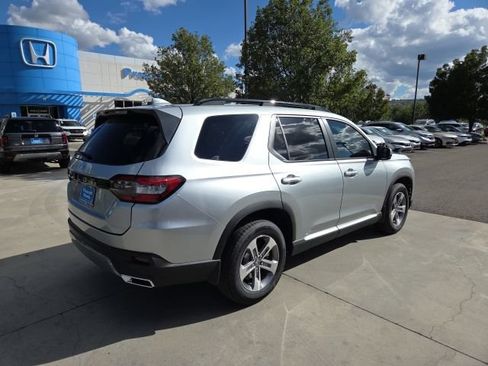 New 2026 Honda Pilot EX-L image 3