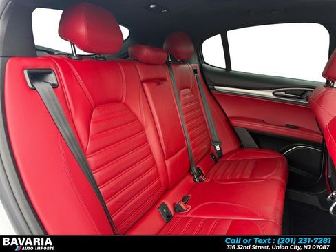 Used 2018 Alfa Romeo Stelvio Ti Sport image 18