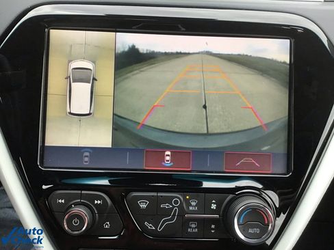 Used 2019 Chevrolet Bolt Premier w/ Infotainment Package image 42