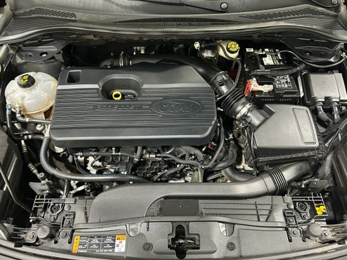 Used 2020 Ford Escape Titanium AWD/4WD image 19