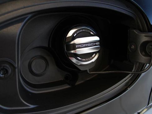 New 2025 Porsche Cayenne GTS image 60