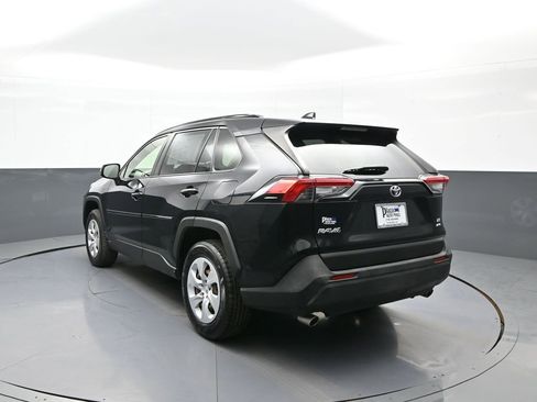Used 2019 Toyota RAV4 LE w/ All Weather Liner Package AWD/4WD image 8