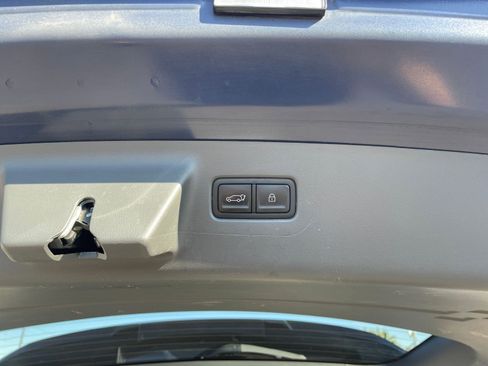 Used 2025 Hyundai Santa Fe SEL image 23