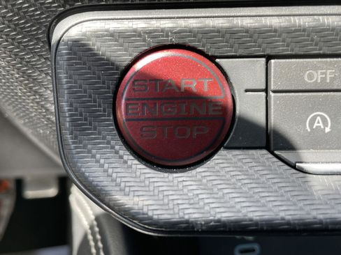 Used 2025 Ford Mustang GT Premium RWD image 25