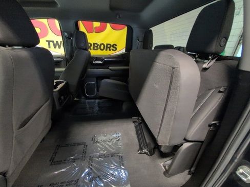 Used 2023 Chevrolet Silverado 1500 RST w/ Z71 Off-Road Package image 27