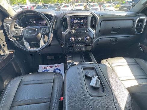 Used 2020 GMC Sierra 2500 Denali w/ Denali Ultimate Package AWD/4WD image 11