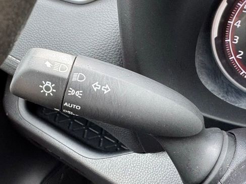 Used 2025 Toyota RAV4 XLE image 26