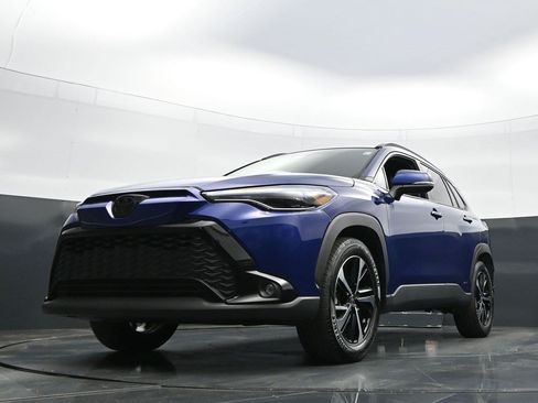 Used 2023 Toyota Corolla Cross AWD Hybrid w/ Convenience Package image 22