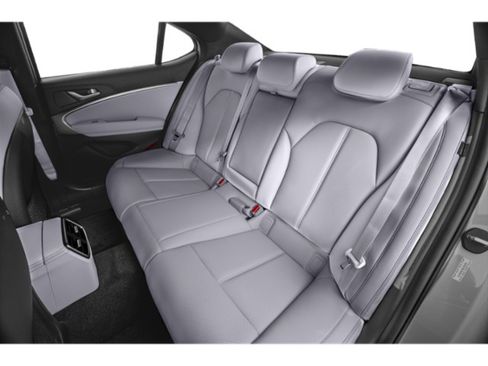 Used 2025 Genesis G70 2.5T RWD image 10