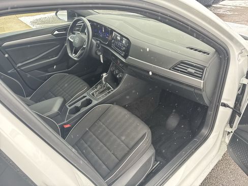 Certified 2023 Volkswagen Jetta Sport image 29