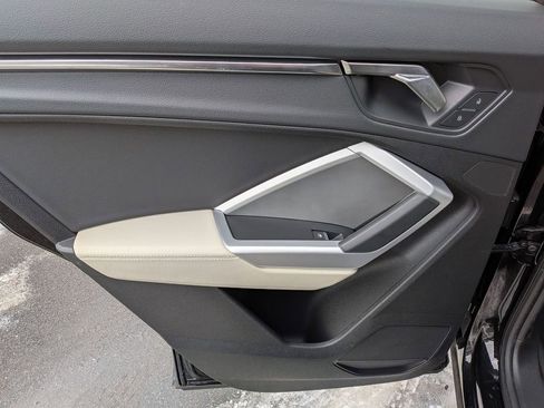 Used 2025 Audi Q3 2.0T Premium w/ Convenience Package image 28