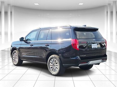 Used 2026 Ford Expedition Platinum AWD/4WD image 3