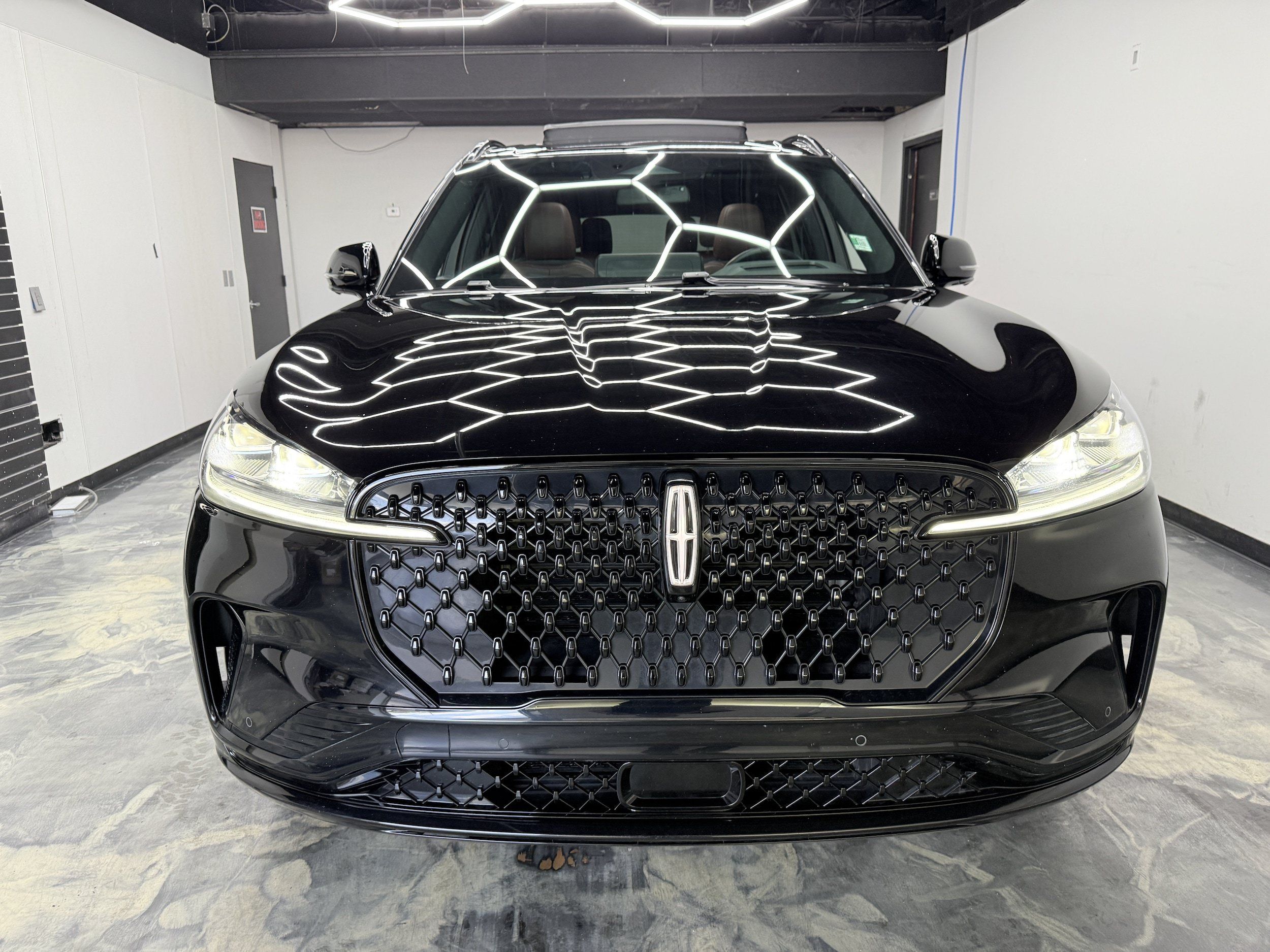 Used 2025 Lincoln Aviator Reserve w/ Equipment Group 201A AWD/4WD image 7