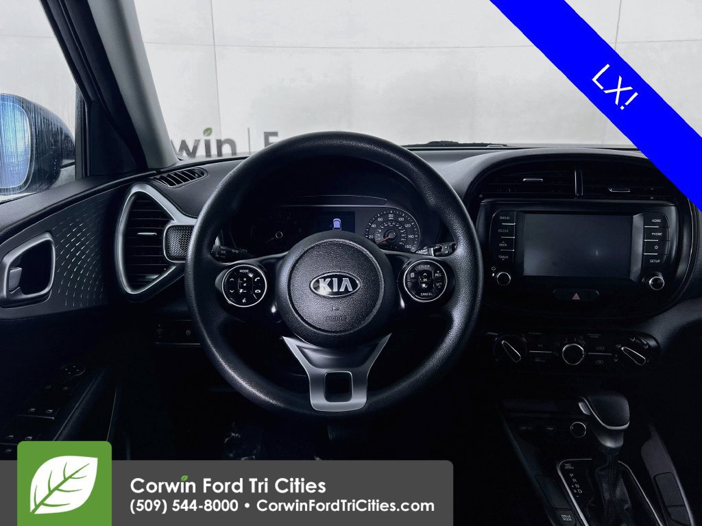 Used 2021 Kia Soul LX FWD image 23