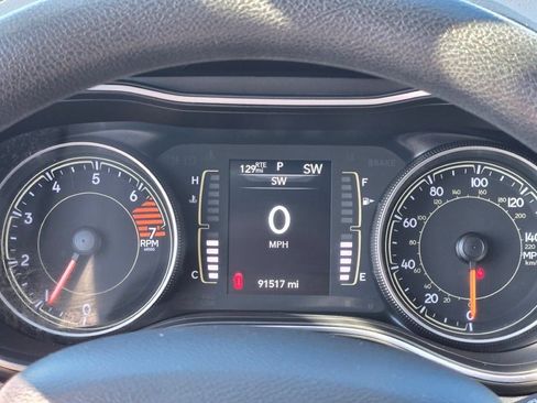 Used 2020 Jeep Cherokee Latitude AWD/4WD image 30