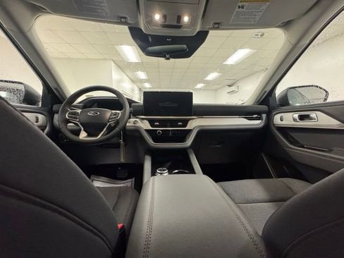 New 2026 Ford Explorer Active image 14