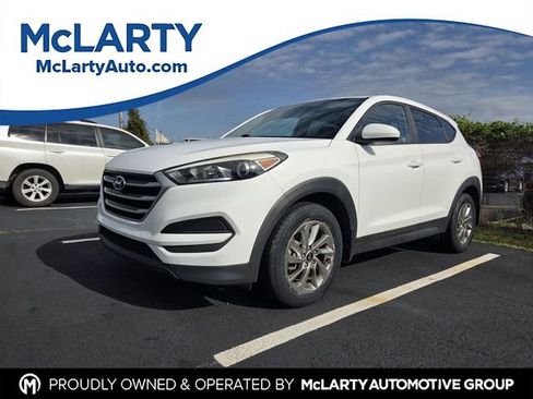Used 2017 Hyundai Tucson SE FWD image 1