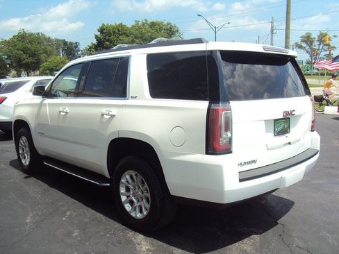 Used 2019 GMC Yukon SLT AWD/4WD image 4