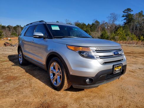Used 2014 Ford Explorer Limited w/ Equipment Group 302A image 17