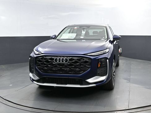 New 2026 Audi Q3 quattro 2.0T AWD/4WD image 2