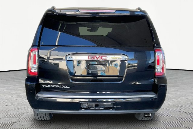 Used 2019 GMC Yukon XL Denali w/ Denali Ultimate Package AWD/4WD image 6