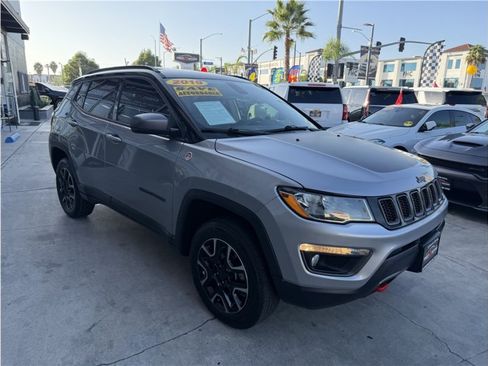 Used 2019 Jeep Compass Trailhawk w/ Leather Interior Group AWD/4WD image 7