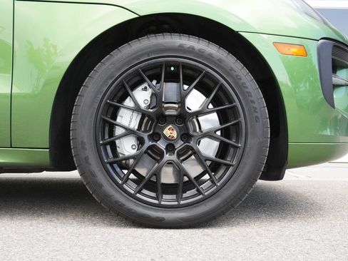 Used 2020 Porsche Macan GTS AWD/4WD image 35