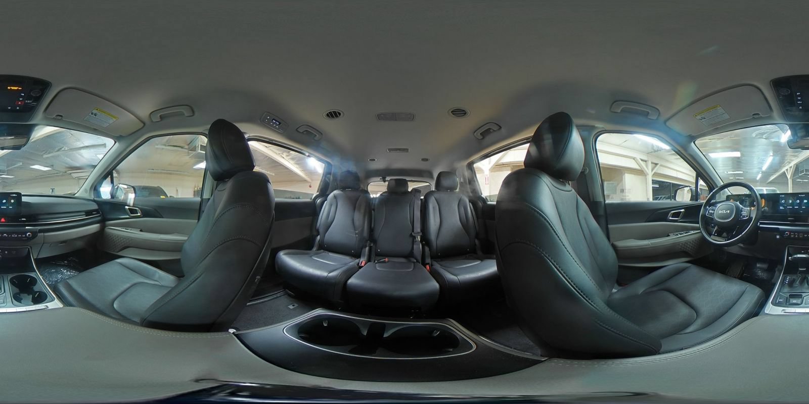 Used 2026 Kia Carnival FWD image 44