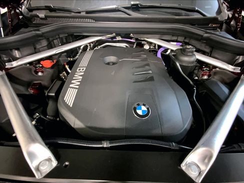 Used 2026 BMW X7 xDrive40i w/ Executive Package AWD/4WD image 16
