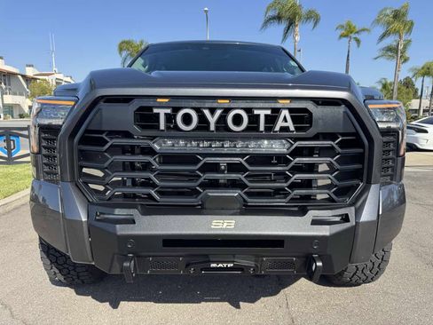 Used 2024 Toyota Tundra Limited AWD/4WD image 12
