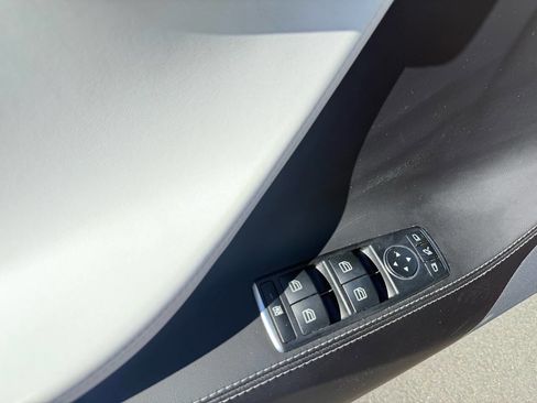 Used 2018 Tesla Model S 100D image 15