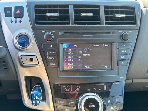 Used 2014 Toyota Prius V Two image 12