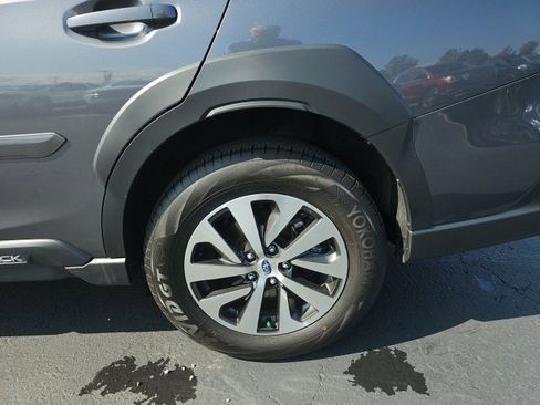 Used 2025 Subaru Outback Premium image 75