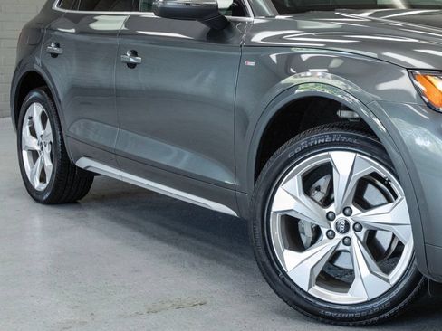 Used 2023 Audi Q5 2.0T Premium Plus w/ Premium Plus Package AWD/4WD image 7