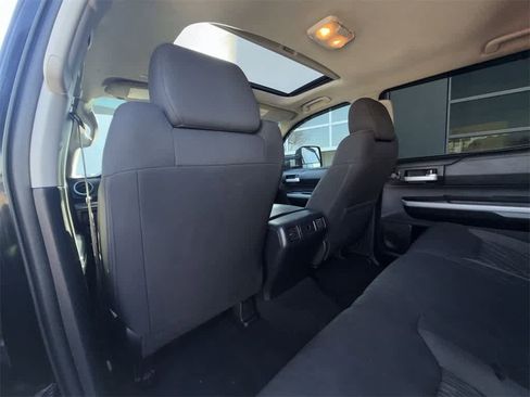 Used 2020 Toyota Tundra 4x4 CrewMax image 14