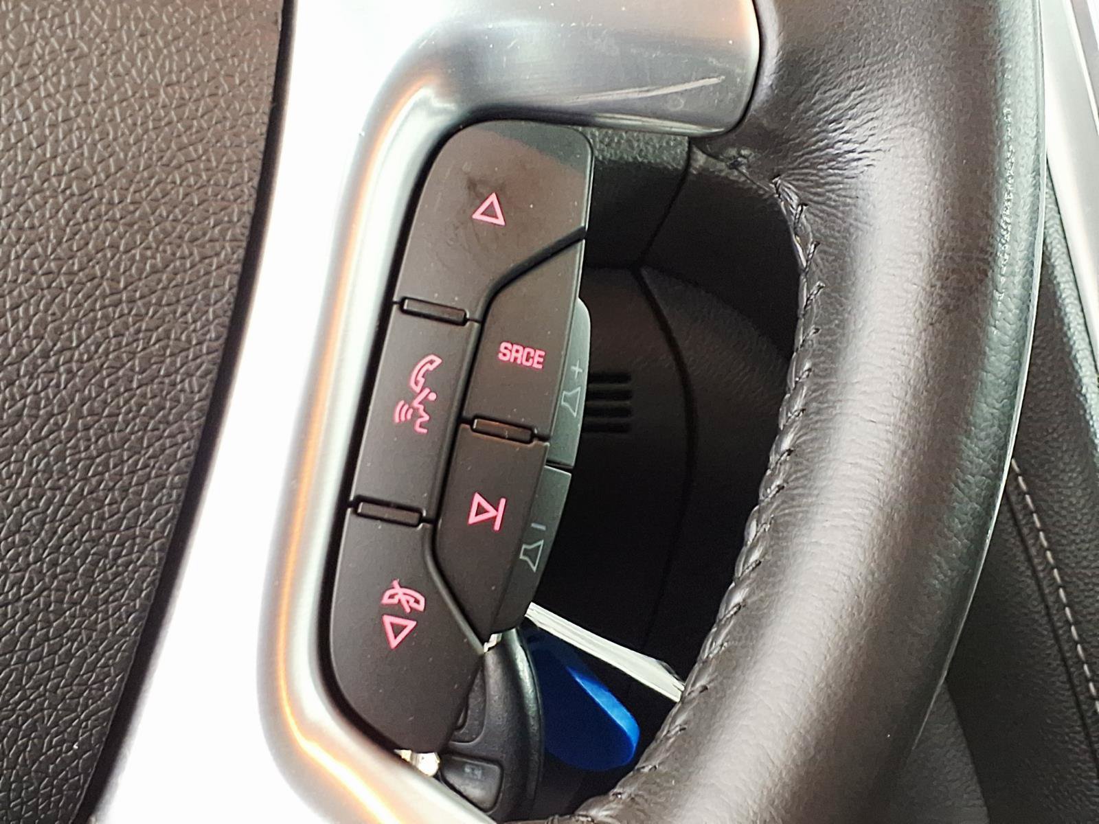 Used 2014 GMC Acadia SLT w/ Technology Package AWD/4WD image 18