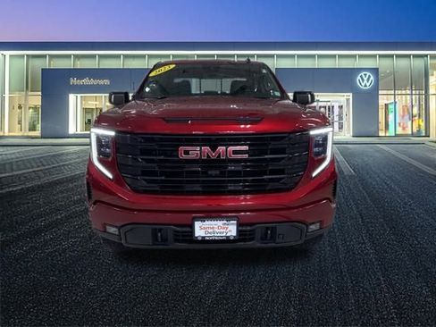 Used 2023 GMC Sierra 1500 Elevation w/ Elevation Premium Package image 9