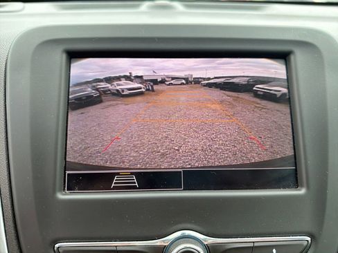 Used 2024 Chevrolet Equinox LT image 8