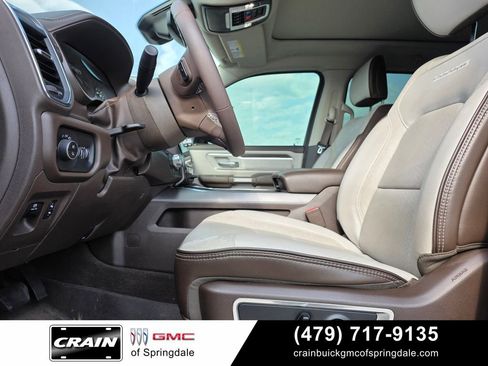 Used 2025 RAM 1500 Laramie w/ Laramie Southwest Edition AWD/4WD image 10