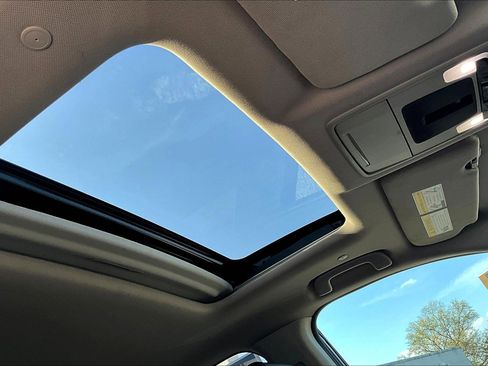 Used 2023 Honda CR-V EX-L image 17