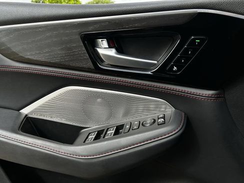 Used 2022 Acura MDX Type S AWD/4WD image 25
