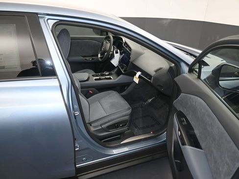 New 2026 Lexus RZ 450e AWD image 10