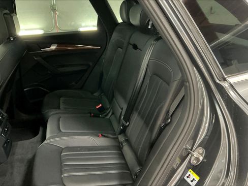 Used 2022 Audi Q5 2.0T Premium Plus w/ Premium Plus Package image 28
