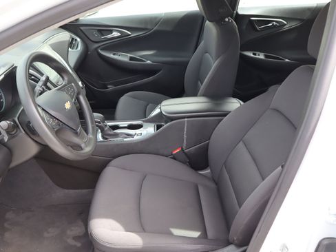 Used 2024 Chevrolet Malibu LT image 16